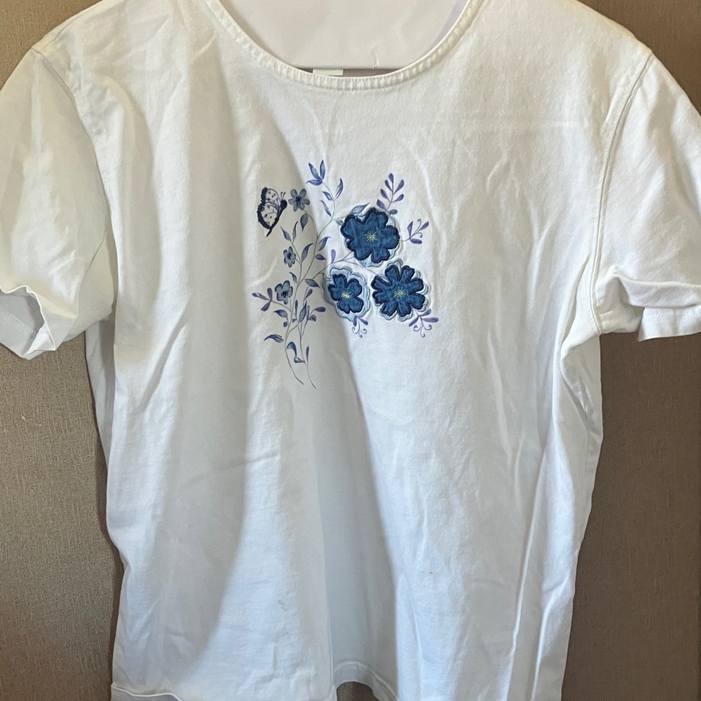 FINAL MARKDOWN Talbots decorative Petite small Top